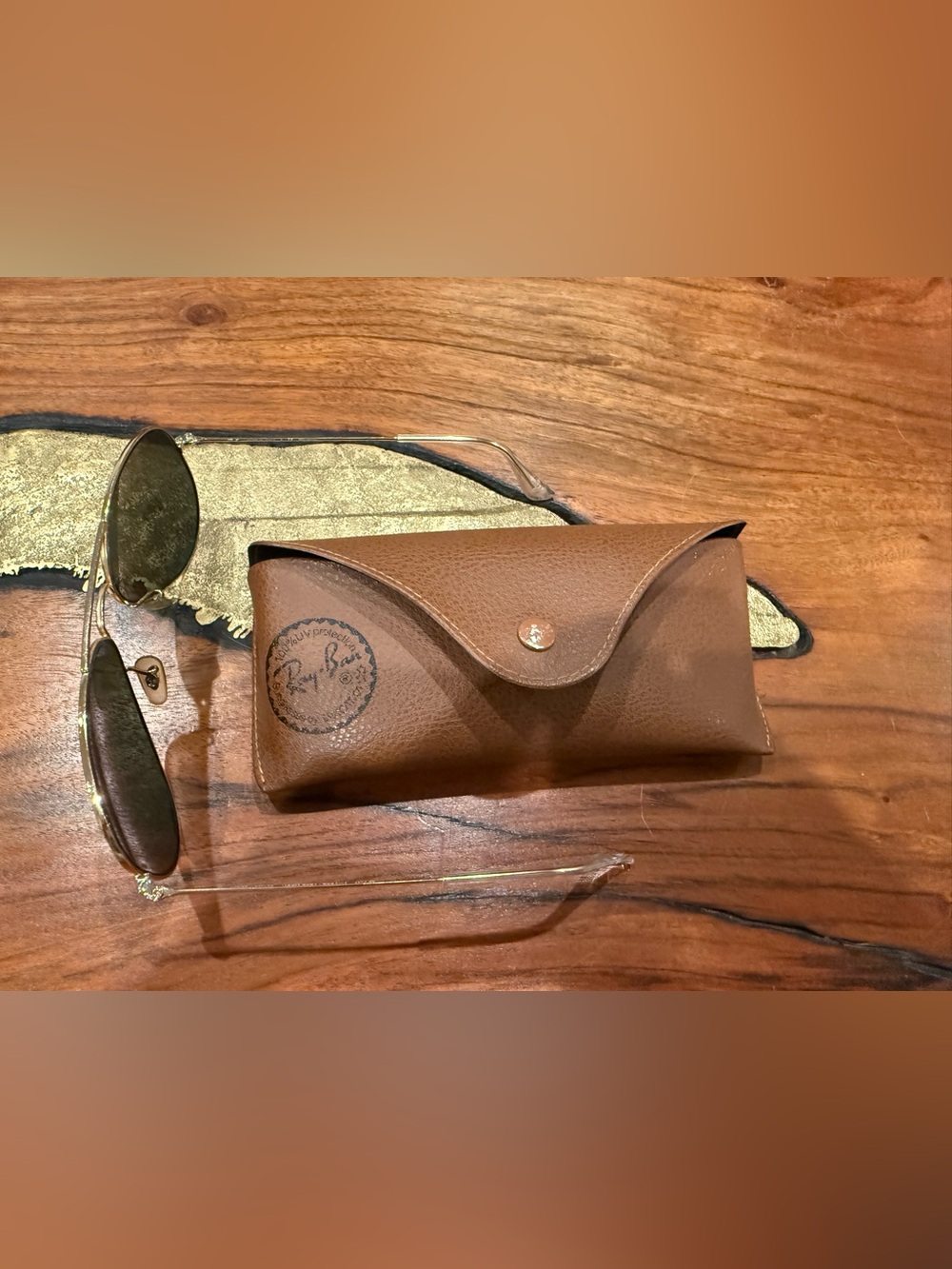 Ray-Ban Gold Rimmed Aviators - Picture 5 of 7